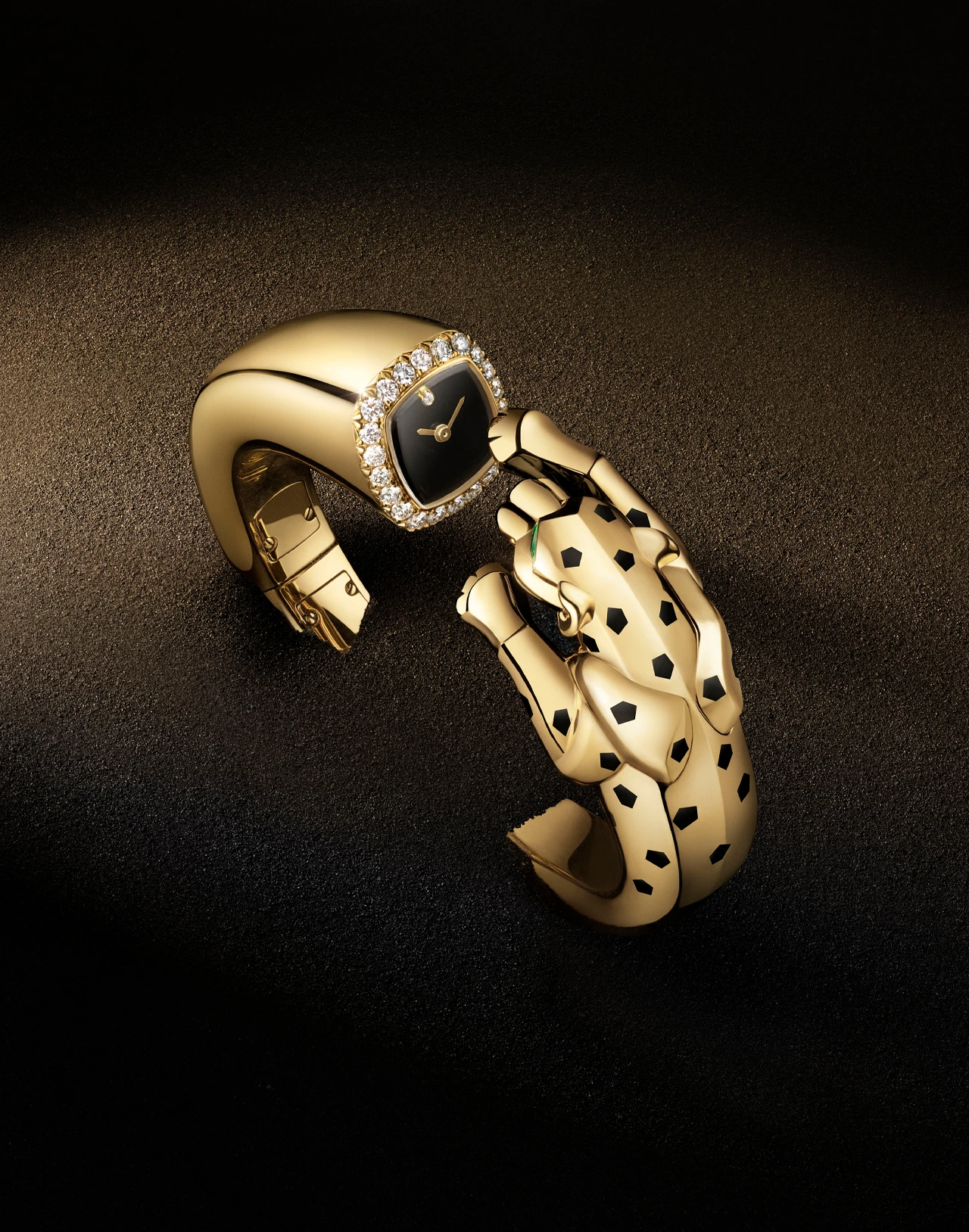 Photo of the Panthère Jewelry watch